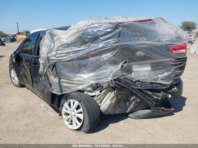 KIA SEDONA LX 2018 KNDMB5C12J6379174 Image 3