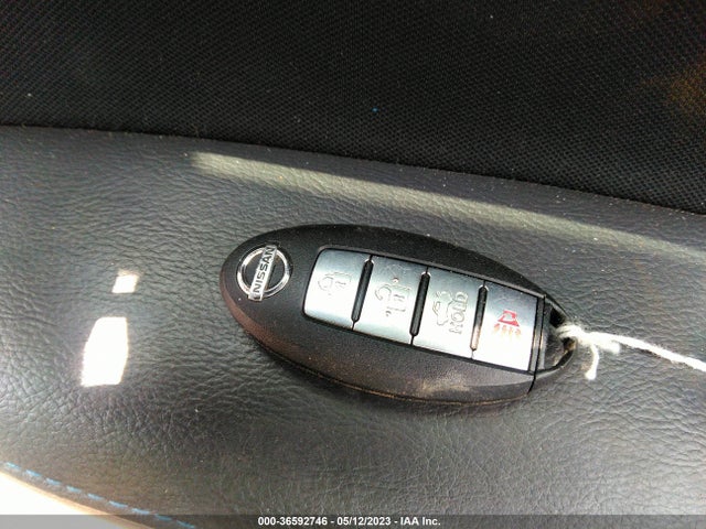 2016 NISSAN SENTRA SR VIN: 3N1AB7AP1GY288228