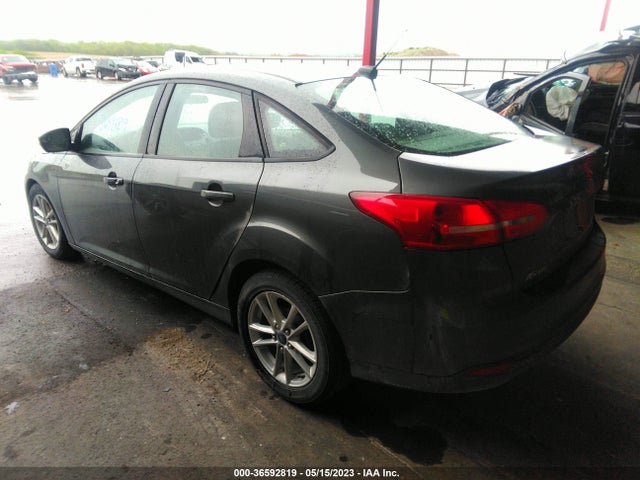 Ford FOCUS SE 2016 1FADP3F29GL233414 Image 4