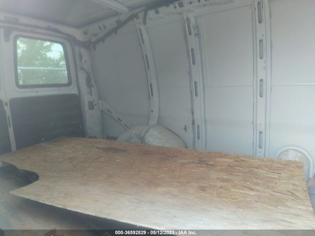 Chevrolet EXPRESS CARGO VAN 2014 1GCWGFCA1E1166428 Image 9