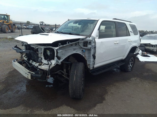 2020 TOYOTA 4RUNNER TRD OFF ROAD VIN: JTEBU5JR6L5756569