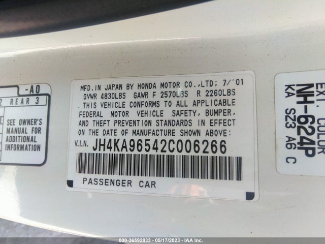 2002 ACURA RL VIN: JH4KA96542C006266