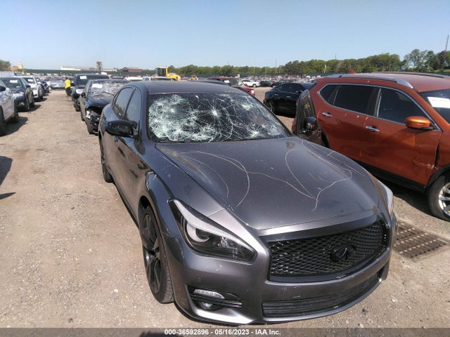 2017 Infiniti Q70, VIN: JN1BY1PR1HM210657