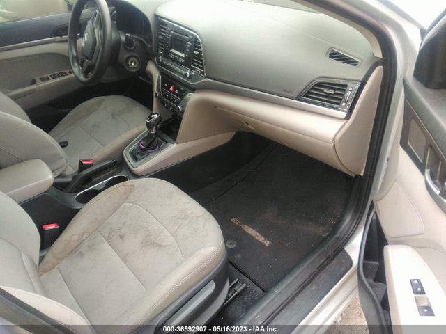 Hyundai ELANTRA SE 2017 5NPD74LF3HH113573 Image 5