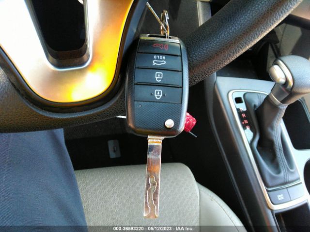 KNAGT4L35H5153049 KIA Optima Lx
