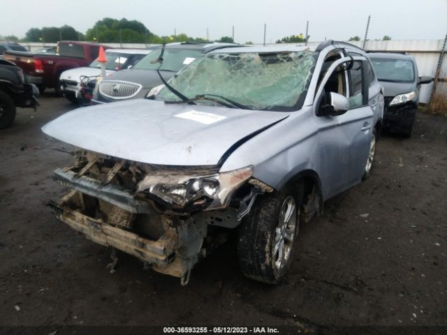 JA4AD3A31FZ002647 Mitsubishi Outlander Se