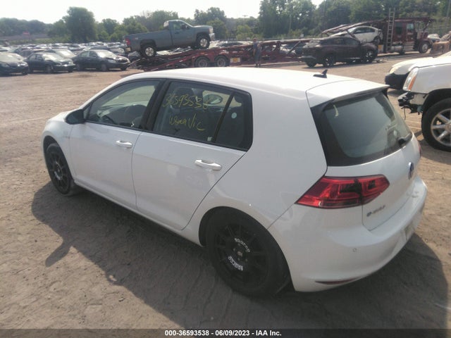 2016 Volkswagen Golf, VIN: WVWPP7AUXGW909973