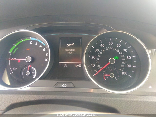 2016 Volkswagen Golf, VIN: WVWPP7AUXGW909973
