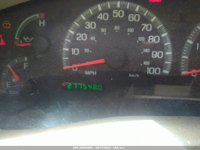 2001 FORD EXPEDITION XLT VIN: 1FMRU15W61LB12330