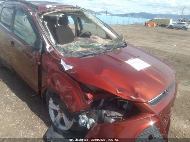 1FMCU9G95FUA09610 Ford ESCAPE SE