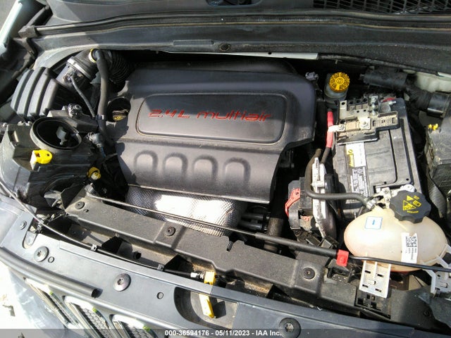 ZACCJABT0FPB58822 Jeep Renegade Latitude