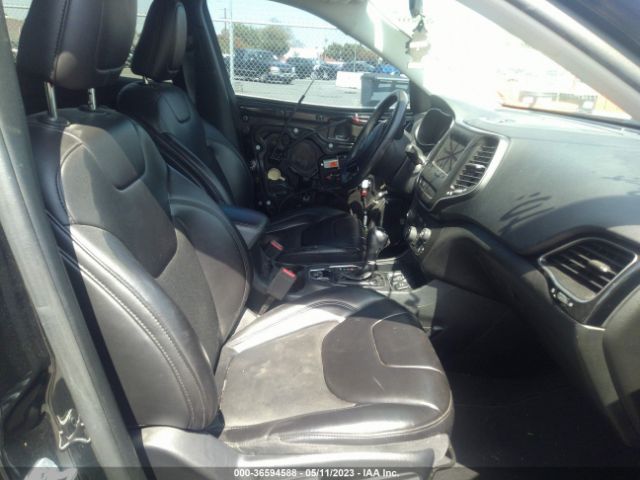 1C4PJLLB2KD462341 Jeep Cherokee Altitude