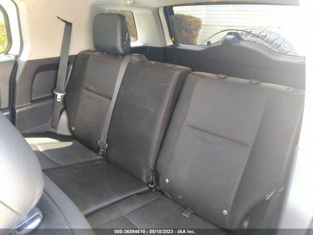 Toyota FJ Cruiser 2014 JTEBU4BF5EK188950 Image 10