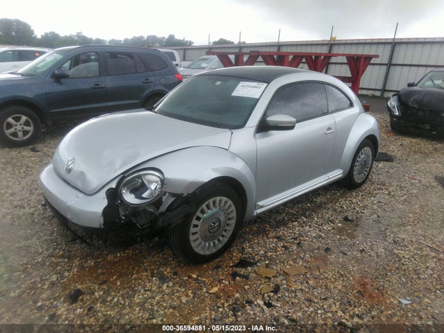 2013 VOLKSWAGEN BEETLE COUPE 2.5L W/SUN VIN: 3VWJX7AT7DM668556