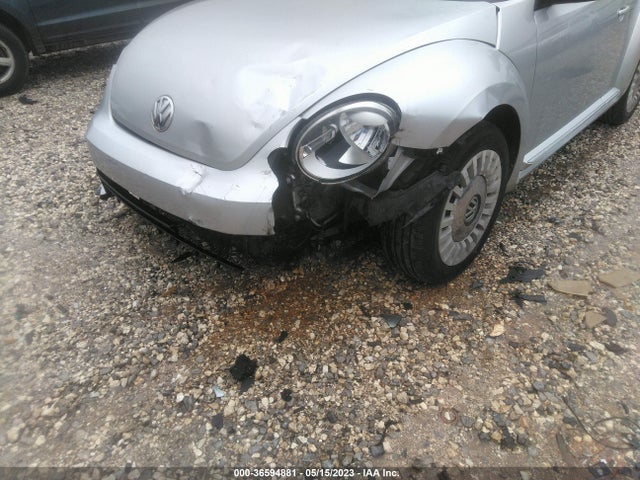 2013 VOLKSWAGEN BEETLE COUPE 2.5L W/SUN VIN: 3VWJX7AT7DM668556