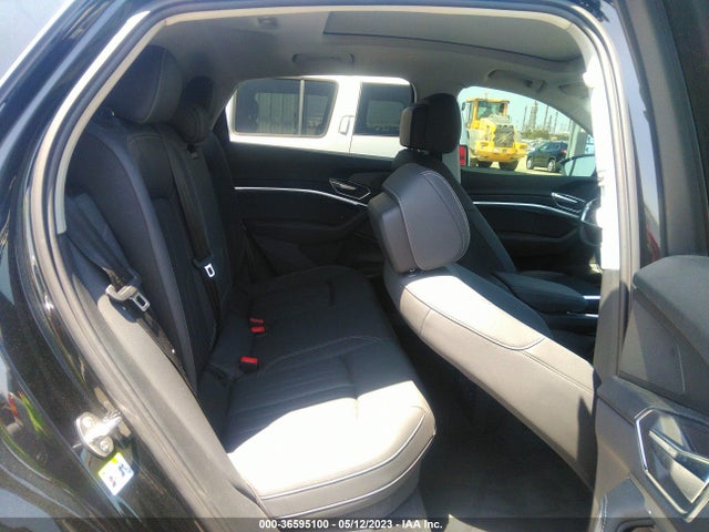 2021 Audi e-tron, VIN: WA12AAGE3MB023922