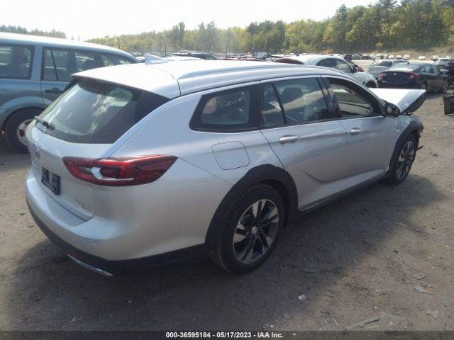 W04GU8SX1J1041318 Buick Regal Tourx Preferred