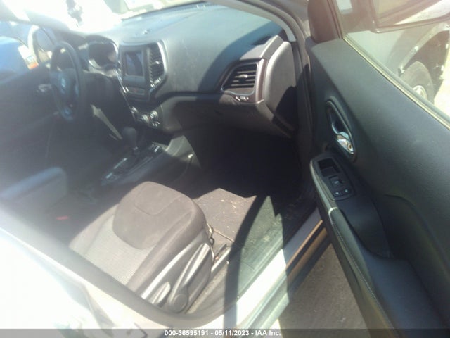 2020 JEEP CHEROKEE LATITUDE VIN: 1C4PJLCB0LD614439