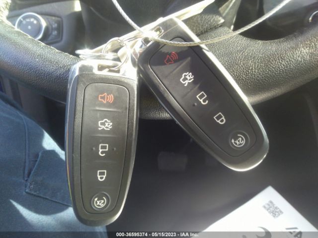 1FMCU0J9XFUB95701 Ford Escape Titanium