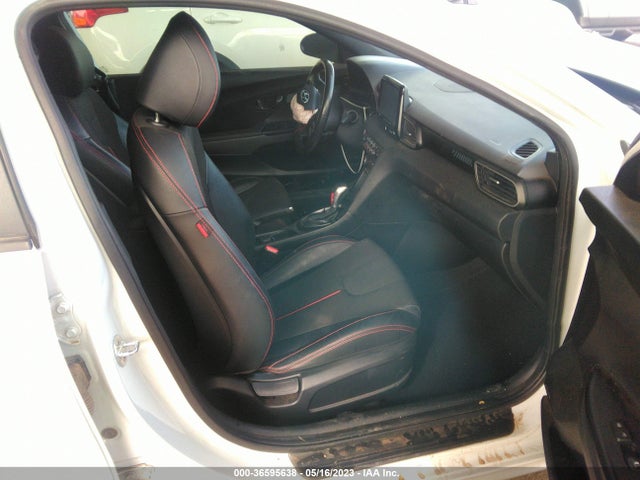 Hyundai Veloster 2.0 Premium 2019 KMHTG6AF7KU007128 Image 6