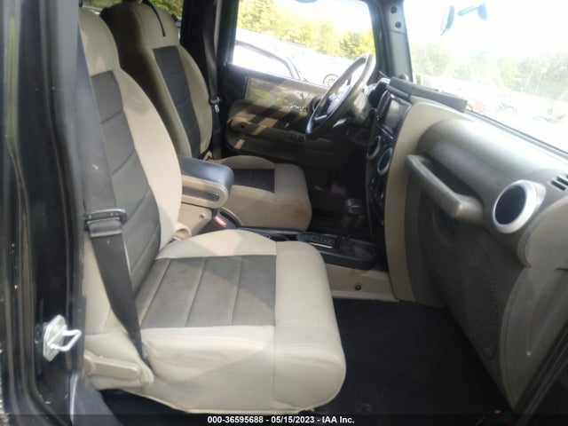 2010 JEEP WRANGLER UNLIMITED SAHARA VIN: 1J4HA5H12AL138031
