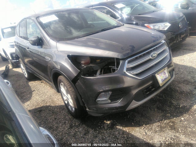 Ford ESCAPE SE 2017 1FMCU9G95HUC96627 Image 1