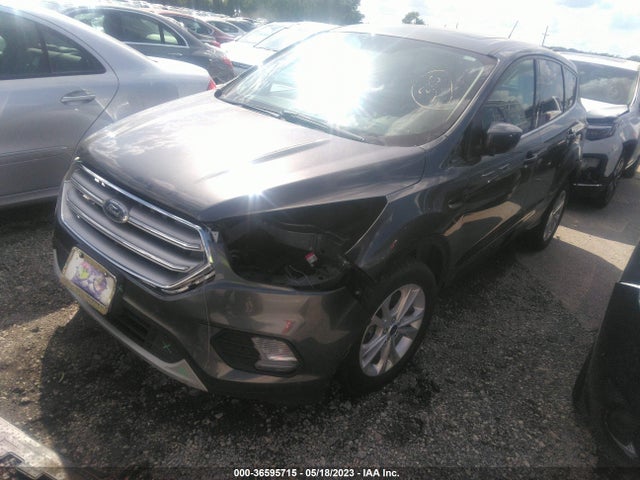 Ford ESCAPE SE 2017 1FMCU9G95HUC96627 Image 2