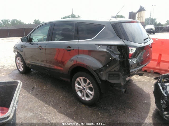 Ford ESCAPE SE 2017 1FMCU9G95HUC96627 Image 3