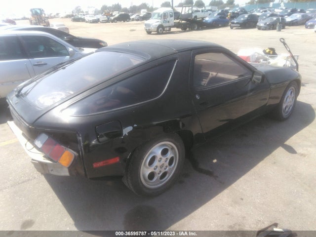 1982 PORSCHE 928 VIN: WP0JA0928CS820647