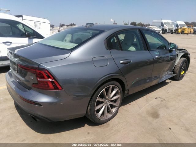 7JR102FK5KG002637 Volvo S60 Momentum