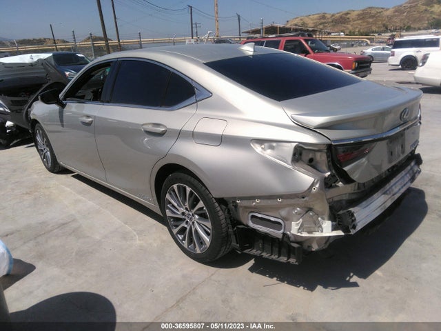 58ADA1C15MU007764 Lexus Es Es 300h