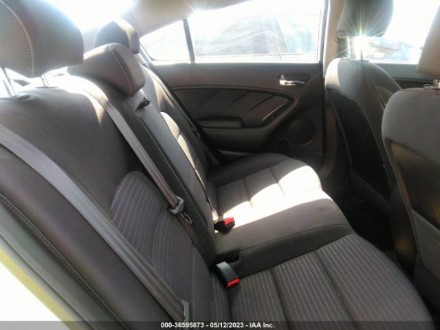KNAFX4A65G5462905 KIA FORTE LX