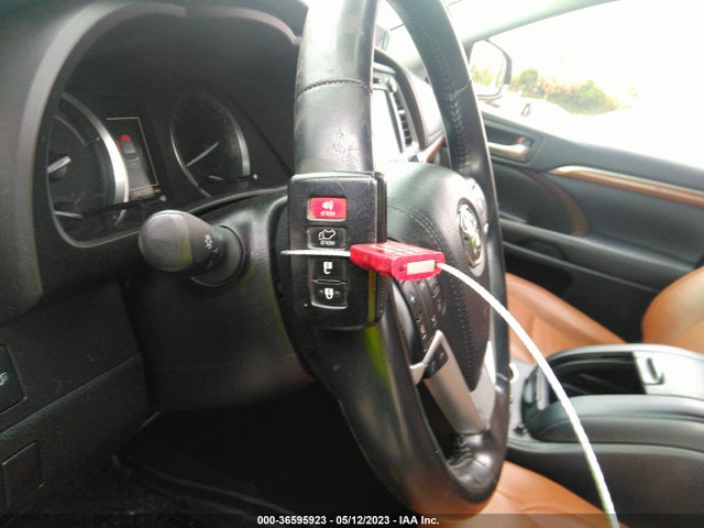 Toyota Highlander Hybrid Limited 2017 5TDDGRFH0HS025875 Image 3