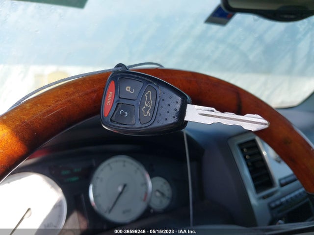 2005 CHRYSLER 300 300 TOURING VIN: 2C3JA53G15H633380