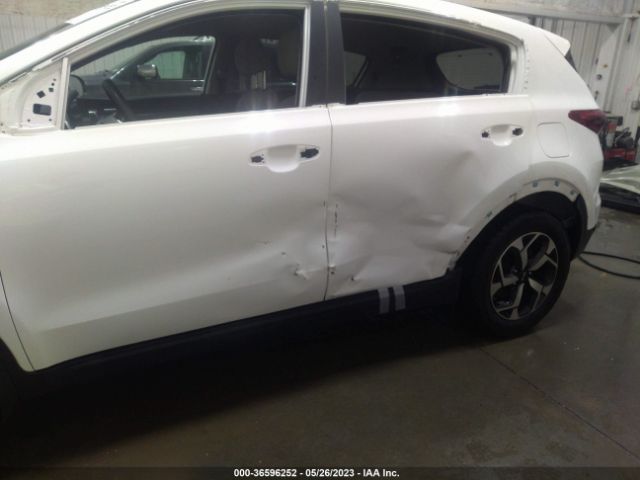 KNDPMCAC2L7744143 KIA Sportage Lx