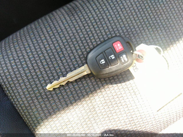 Toyota Corolla S 2015 5YFBURHE3FP245309 Image 3
