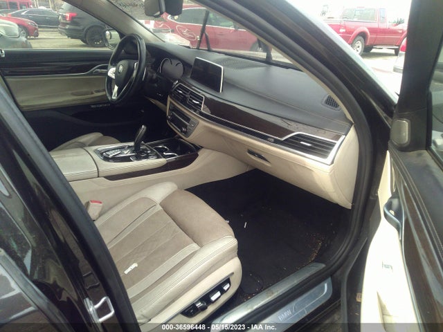 BMW 7 Series 740i 2016 WBA7E2C58GG547499 Image 6