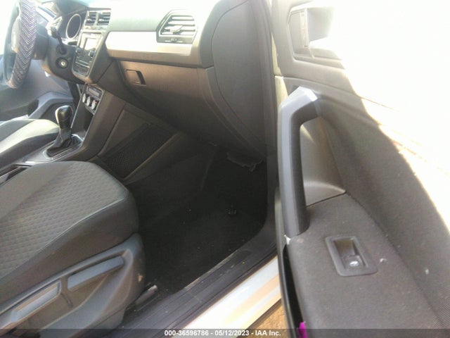 3VV1B7AX4LM177611 Volkswagen TIGUAN S