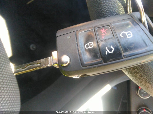 3VWN57BU8KM096246 Volkswagen JETTA S