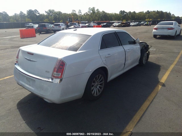 2C3CCAAG1EH375716 Chrysler 300