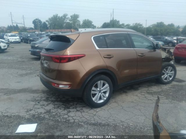 KNDPMCAC8H7285529 KIA Sportage Lx