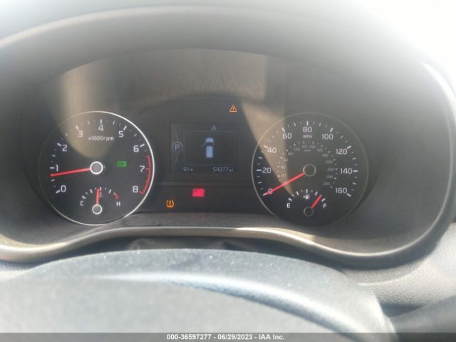 KNDPMCAC8H7285529 KIA Sportage Lx