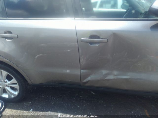 KNDJP3A54G7323562 KIA SOUL +