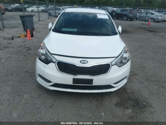 KNAFK4A60G5457447 KIA FORTE LX