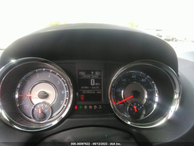 2C4RC1GG3ER453517 Chrysler Town & Country Limited
