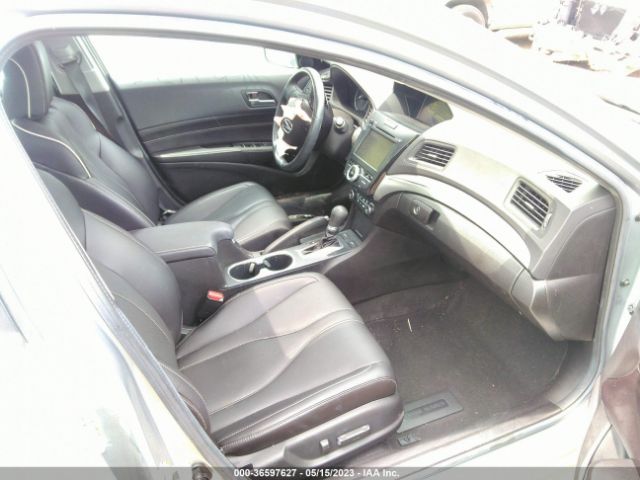 19UDE2F74KA008801 Acura Ilx Pkg