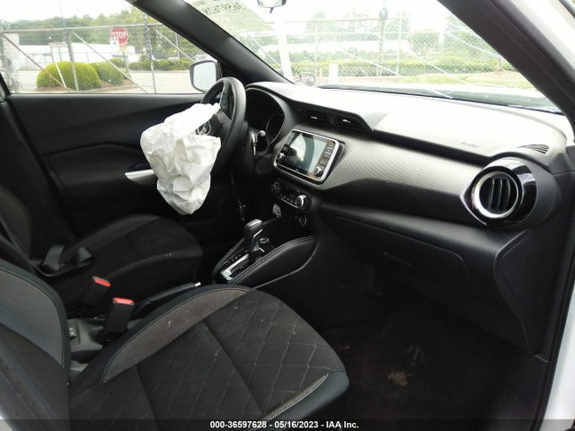 2019 NISSAN KICKS SV VIN: 3N1CP5CU4KL538682
