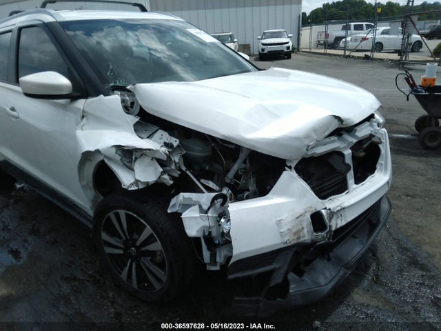 2019 NISSAN KICKS SV VIN: 3N1CP5CU4KL538682
