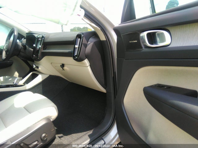 2023 Volvo XC40, VIN: YV4L12UX5P2985890