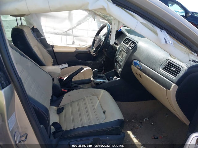 3VWL07AJ9EM321226 Volkswagen Jetta Sedan Sel